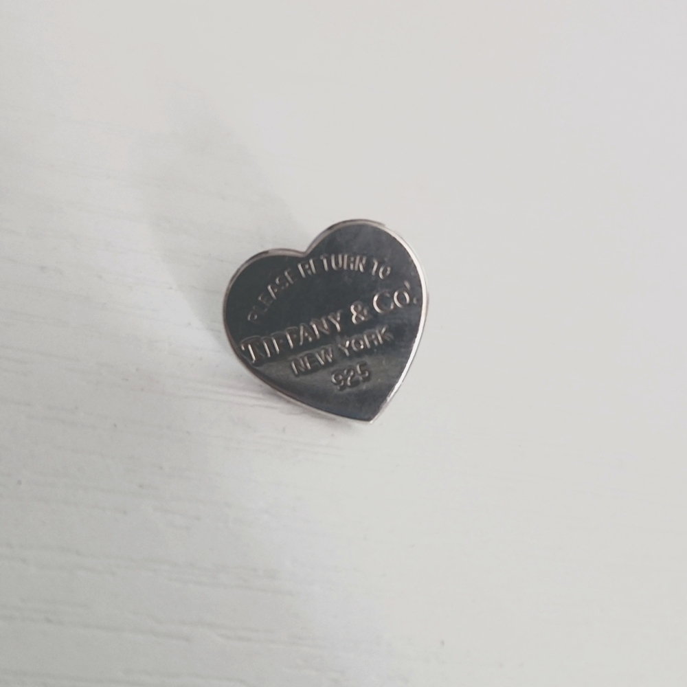 Return to Tiffany single heart earring